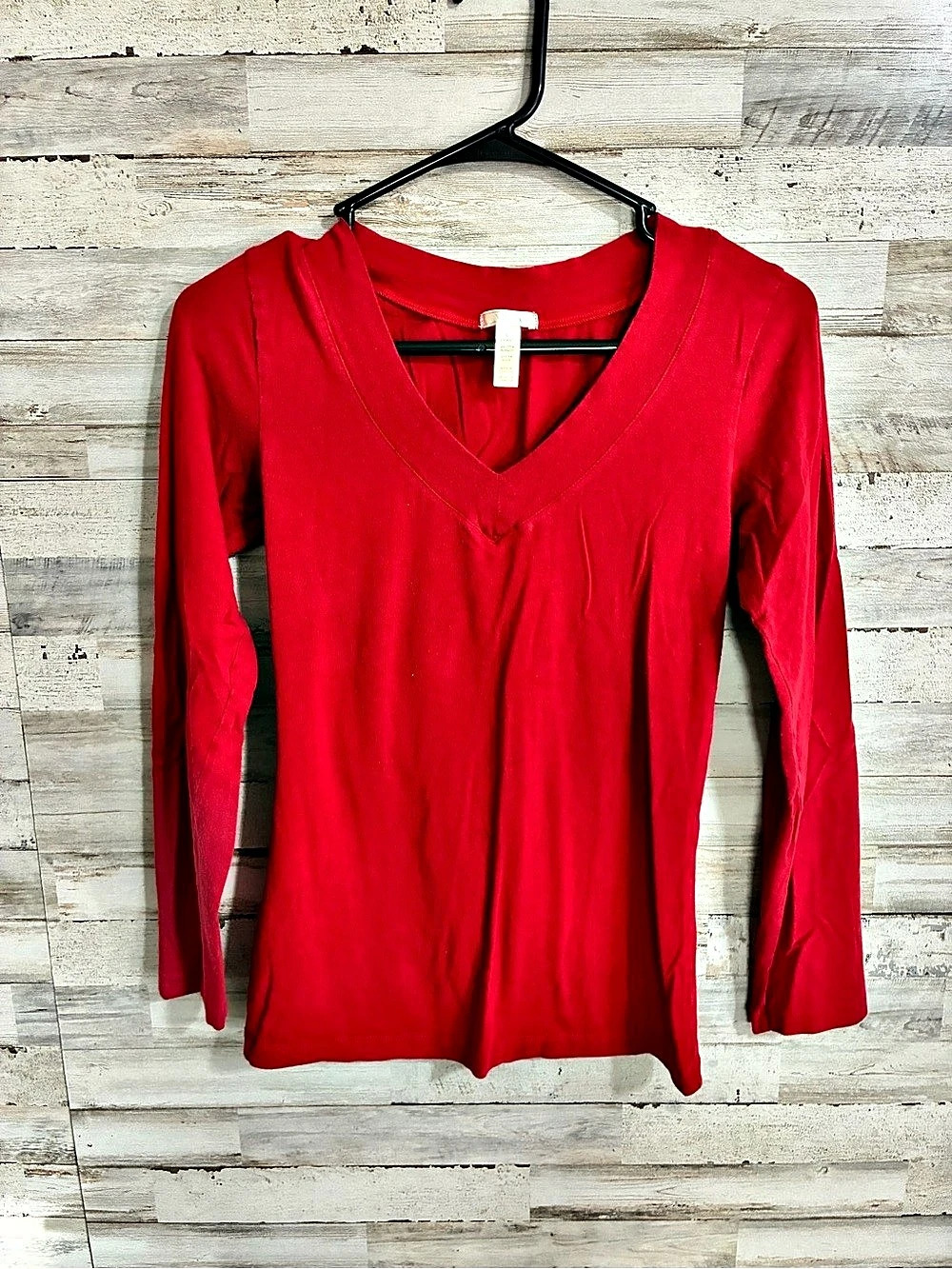 Vixen Long Sleeve V-Neck Top in Red Size Large
